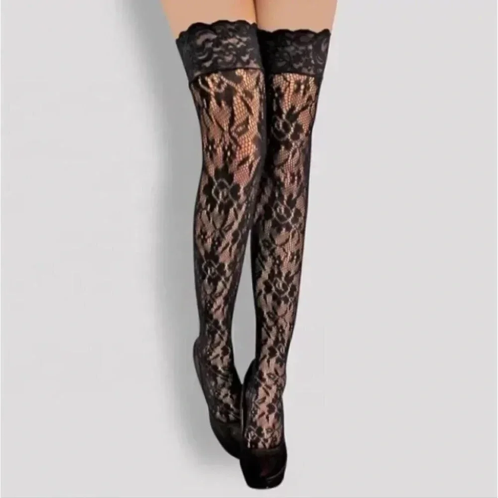 Plus Size Lace Rose Thigh High Stocking